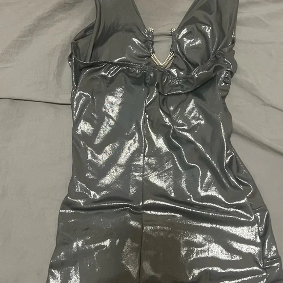 Silver evening gown - Picture 4 of 6